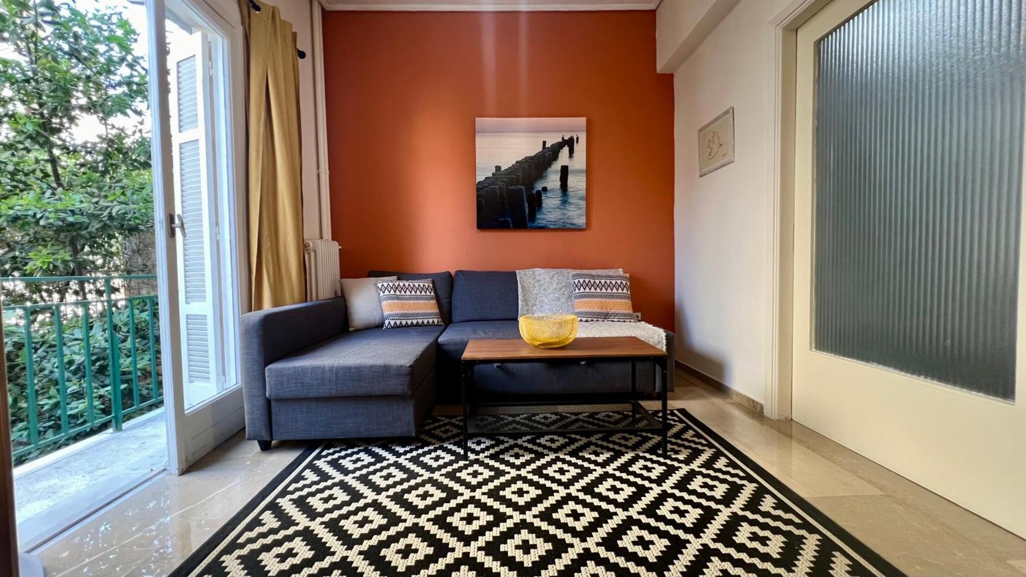 Modern & Cozy 51Sqm Apt In Thisseio Athens Exterior photo